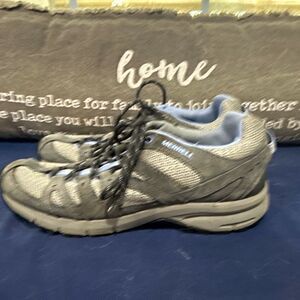 Merrell Laurel/Castle Rock Women's Hiking Shoes Gray US 8.5 Medium MPN J582510